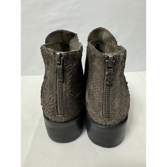 Eileen Fisher Tuck Textured Leather Ankle Booties Women’s Sz 9 Almond Toe - Picture 6 of 12